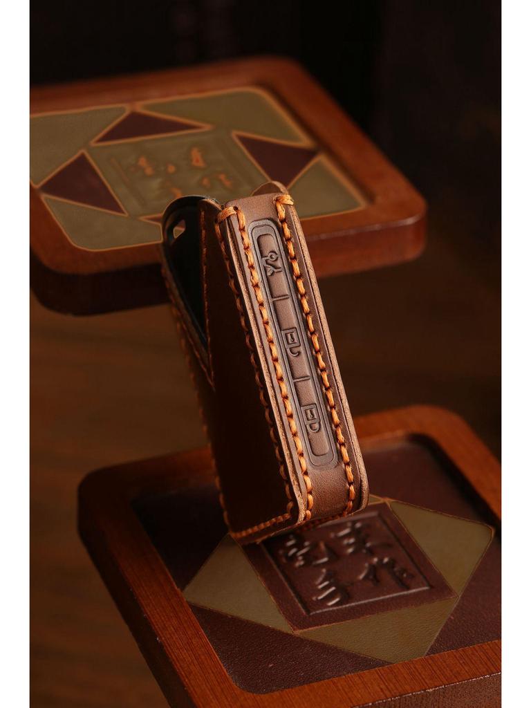 Volvo Key Cover - Crazy Horse Genuine Leather, First Layer Cowhide Shell, Special Car Key Bag with Buckle