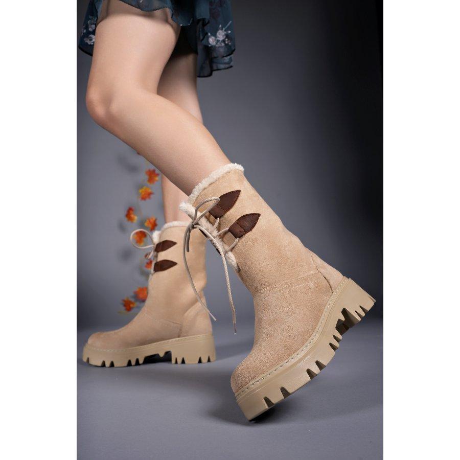 Lange Damenstiefel aus Wildleder mit dicker Sohle