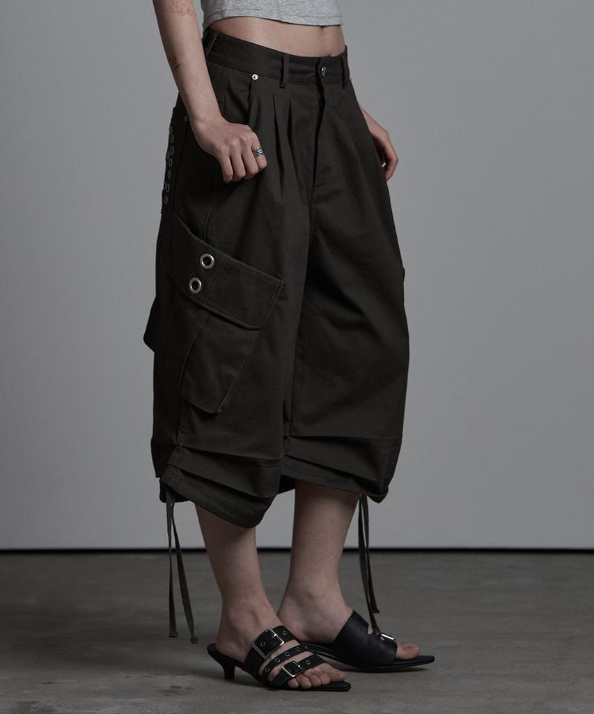 Aejeuyua String Eyelet Bermuda Pants Charcoal