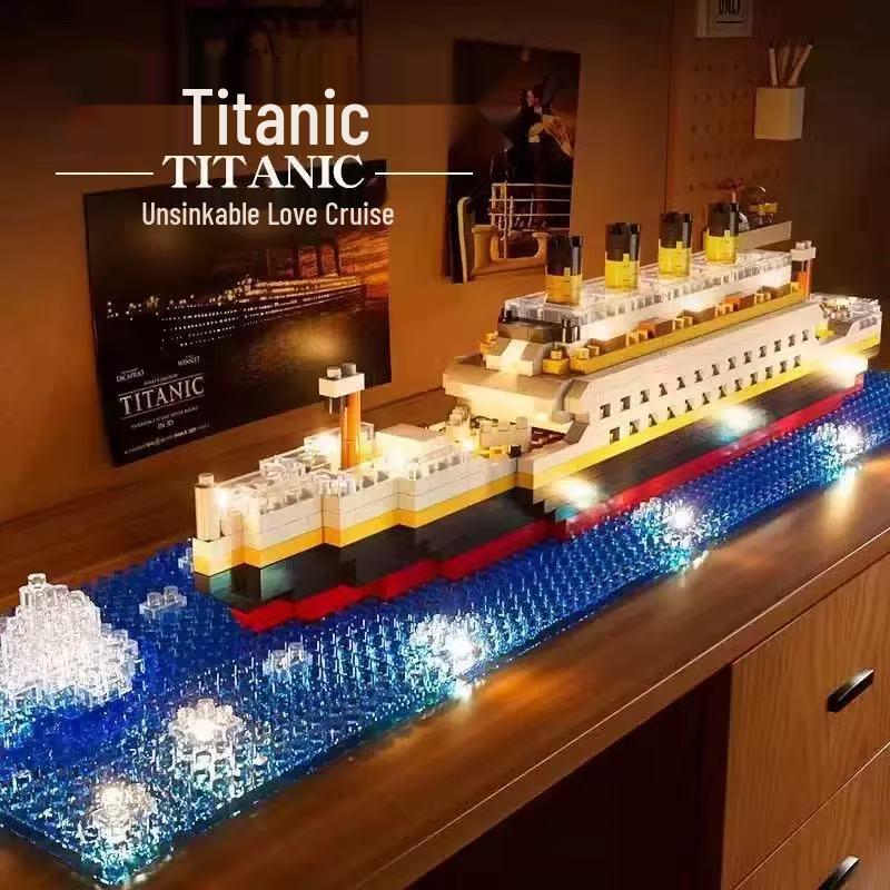 Titanic Large Building Blocks Model: High-Difficulty Giant Ship Toy