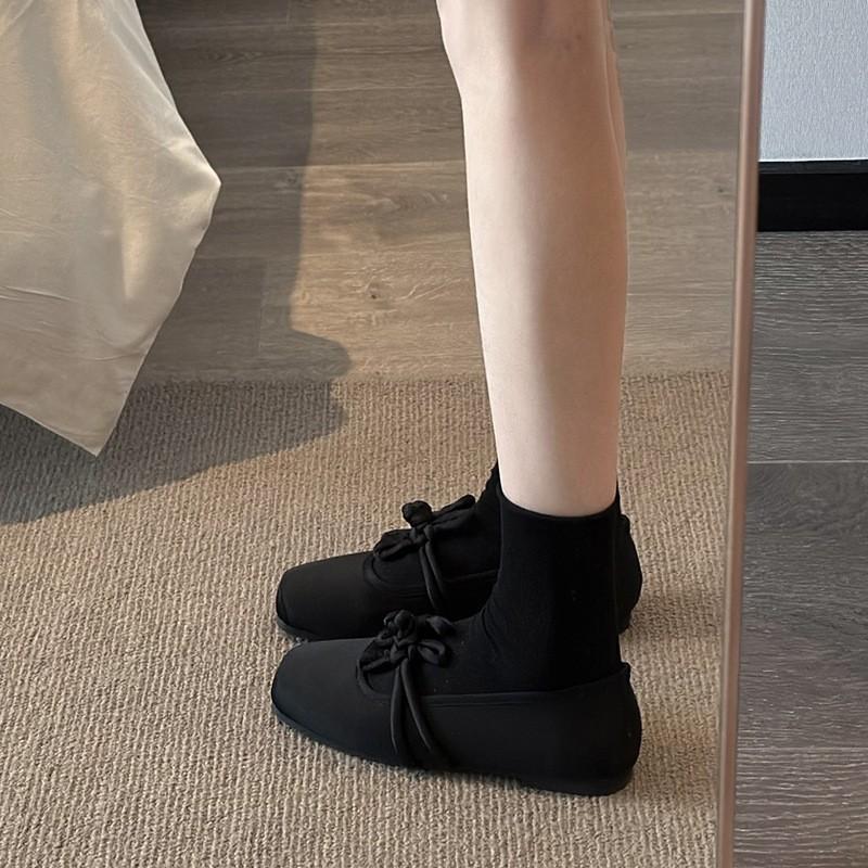 Mary Jane Schuhe mit eckiger Spitze Damen 2025 neue Frühlings-Ballerinas Ein-Pedal sanfte Abendschuhe mit Rock Französische Einzelschuhe