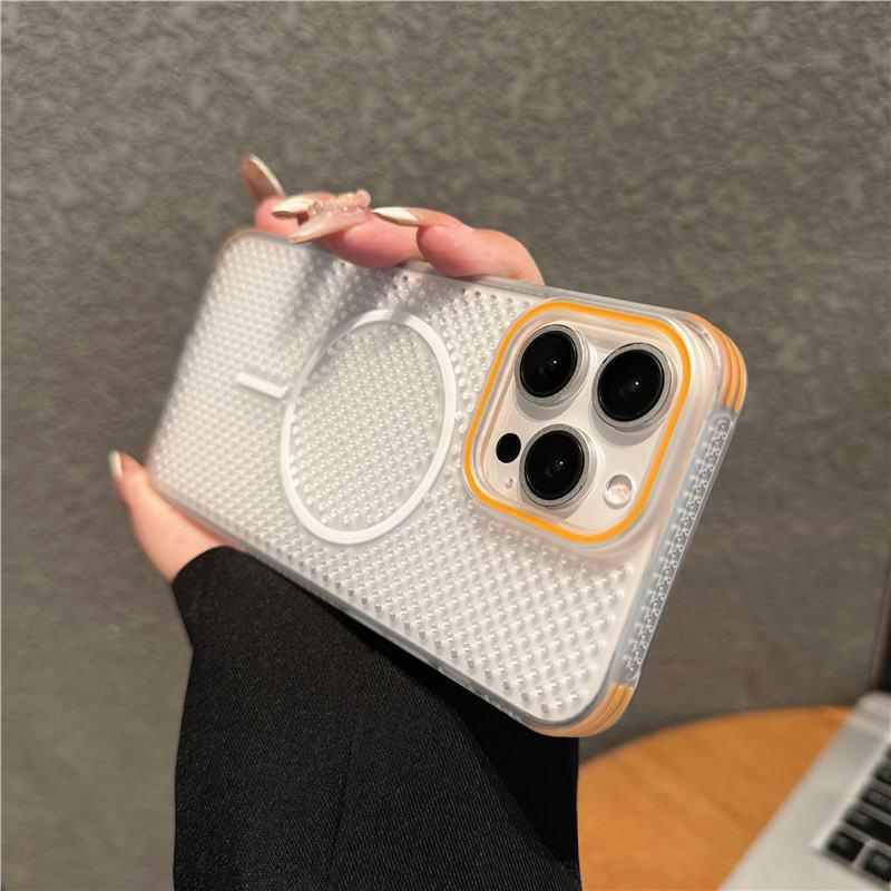 iPhone 17 Pro Max Breathable Mesh Anti-Drop Heat Dissipation Case with Apple 16 Magnetic Features