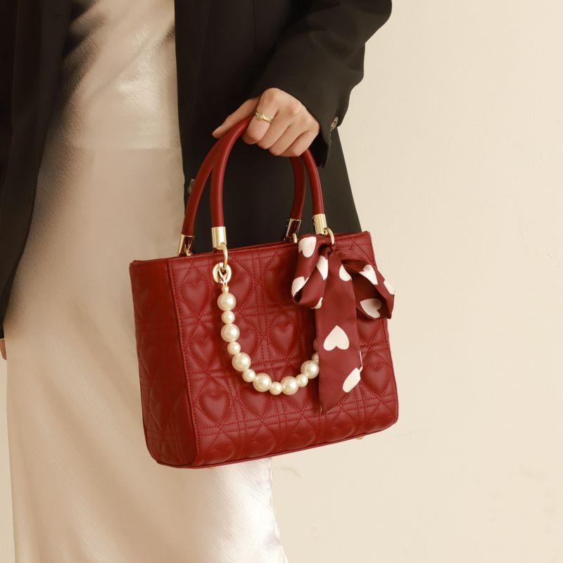 

Wedding Bag Female Bride Wedding Red Bag Niche Style Fancy 2024 New Arrival Large Capacity Usually Available Western Style Burgundy(Gift bag for silk scarves)