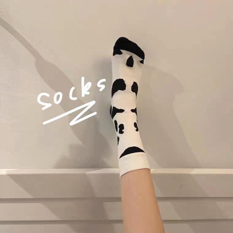 Classic Black And White Cow Pattern Women'S Socks Cute Student Harajuku Versatile Trend Skateboard Mid-Tube Cotton Socks