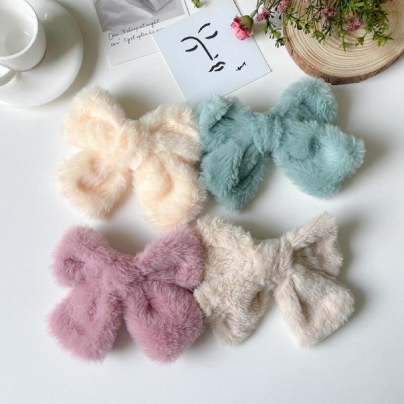 Fluffy Plush Pastel Ribbon Hairpin white