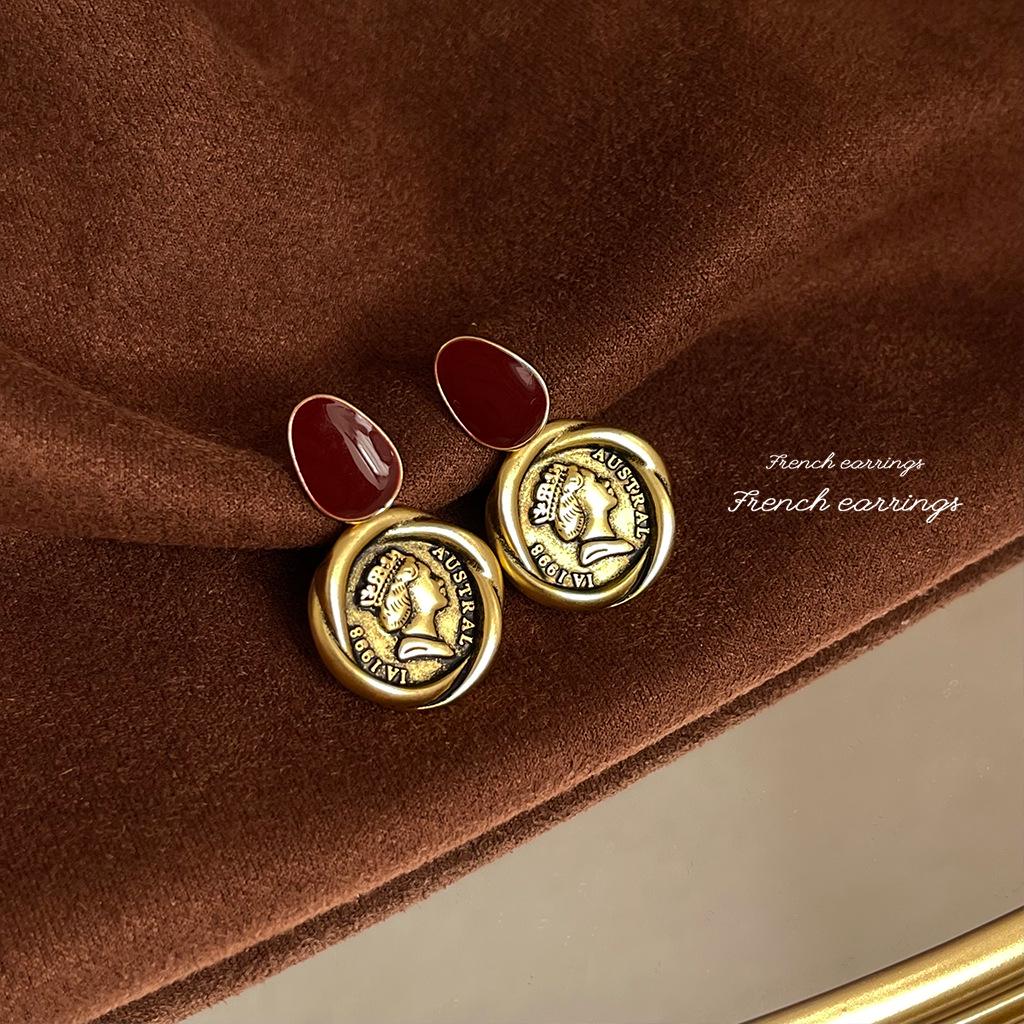 Chinese-Inspired Elegant 925 Silver Stud Earrings with Exaggerated Design