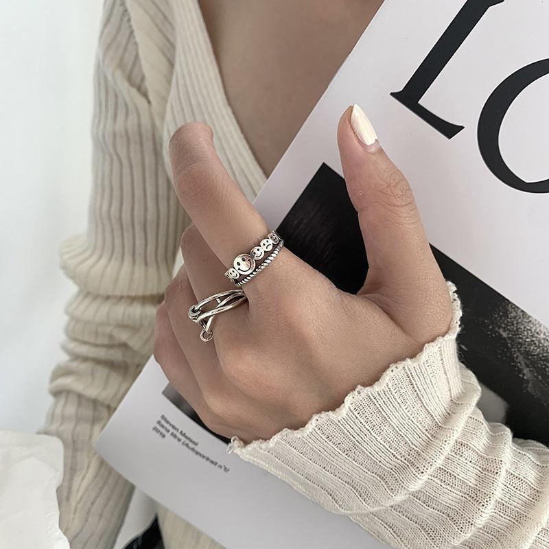 Contemporary 925 Sterling Silver Vintage Smiley Face Ring For Fashion Forward Women