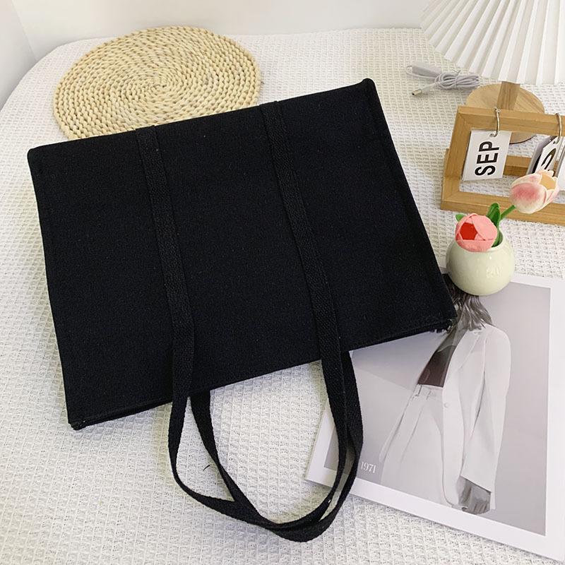 Simple and Stylish Large Capacity Hand-held Contrasting Canvas Bag, Japanese and Korean Three-dimensional Versatile Commuting Tote Bag