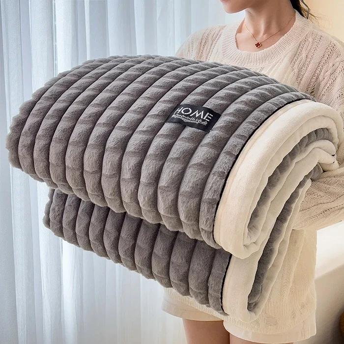 2025 New Class A Gold Mink Cut Grid Multi-functional Blanket Office Nap Blanket Milk Fleece Shawl Car Small Blanket