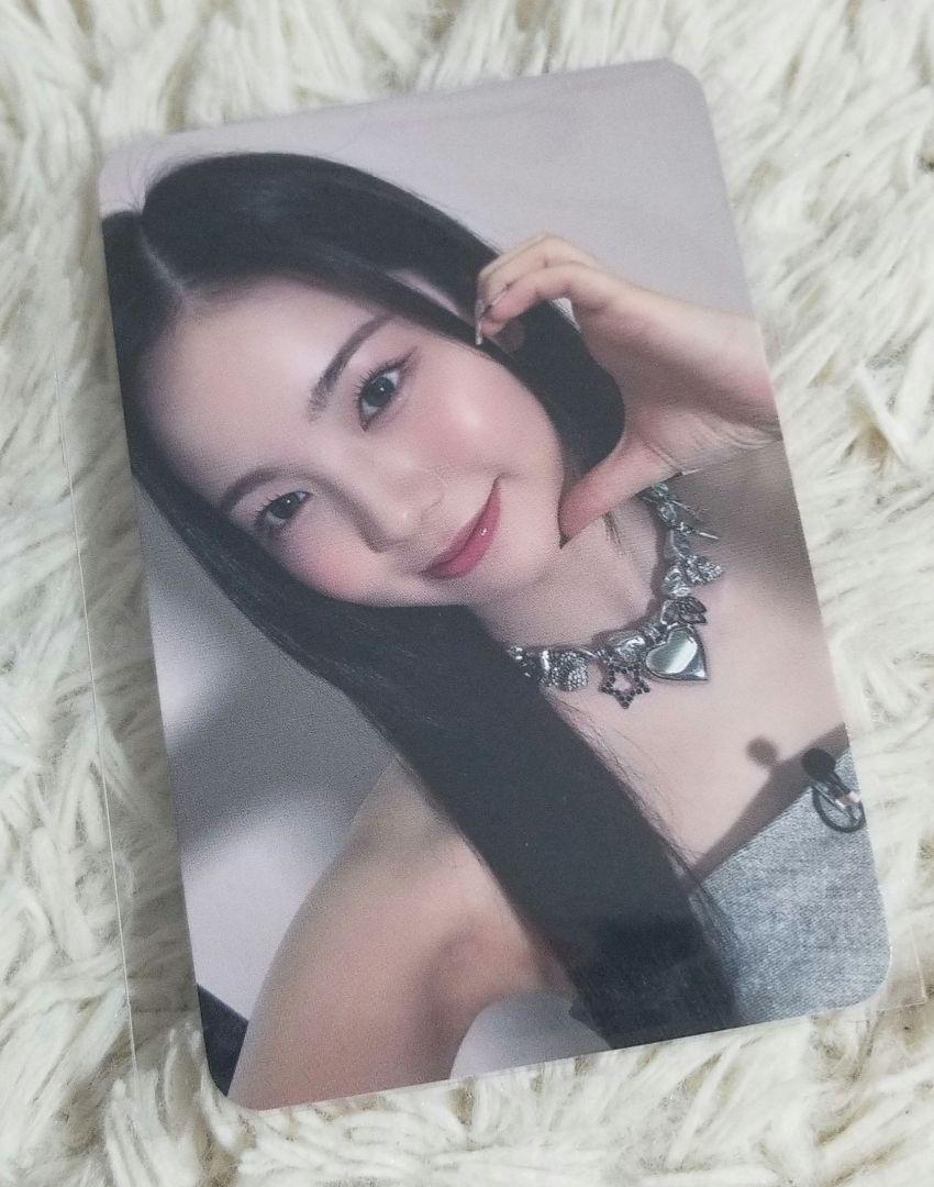 

[USED] Price Reduced NiziU Ayaka Aladdin Bonus Trading Card
