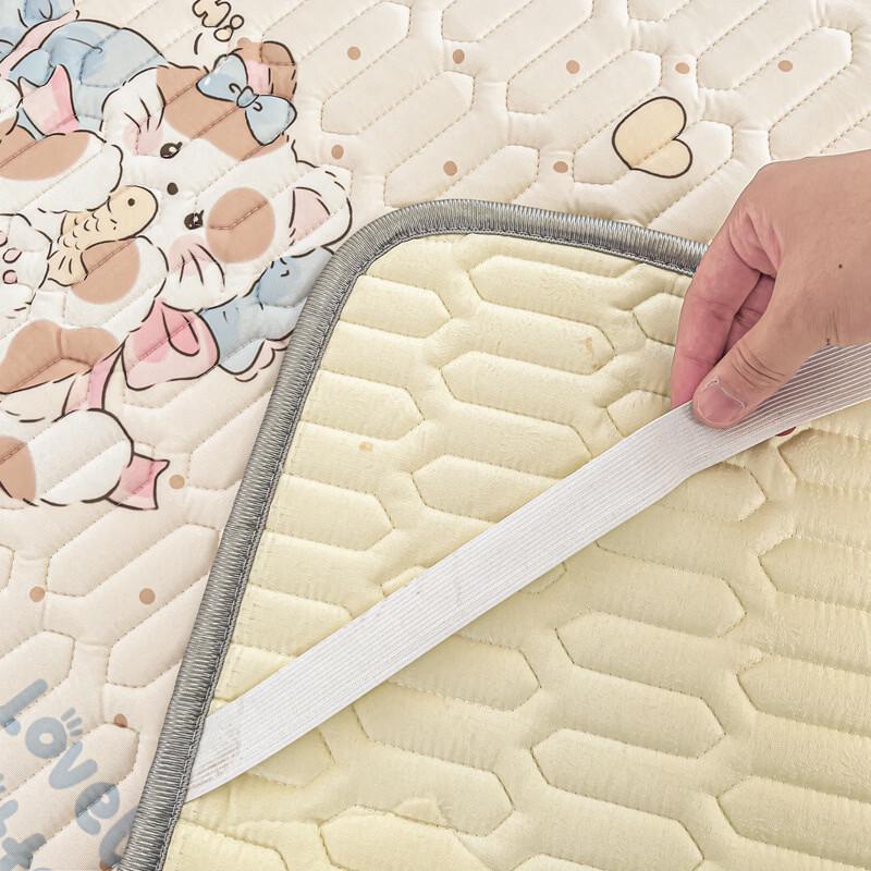 Hàndùn Cartoon Ice Silk Latex Cooling Mat & Pillowcase Set