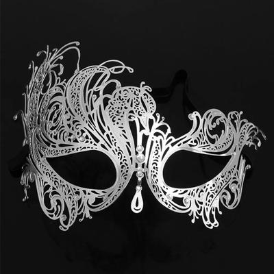 High Quality Metal Mask Dance Costume Cosplay Rhinestone Half Face Skull Party Mask Dance Masquerade Metal Mask Men Women