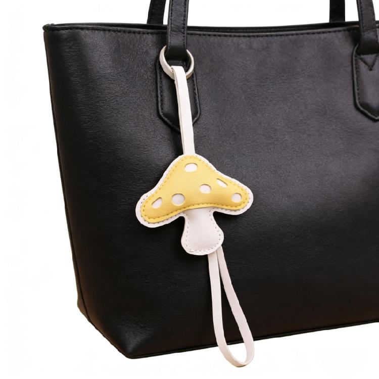 Artificial Leather Mushroom Handmade Keychain Lanyard for Long Time Use Key Management