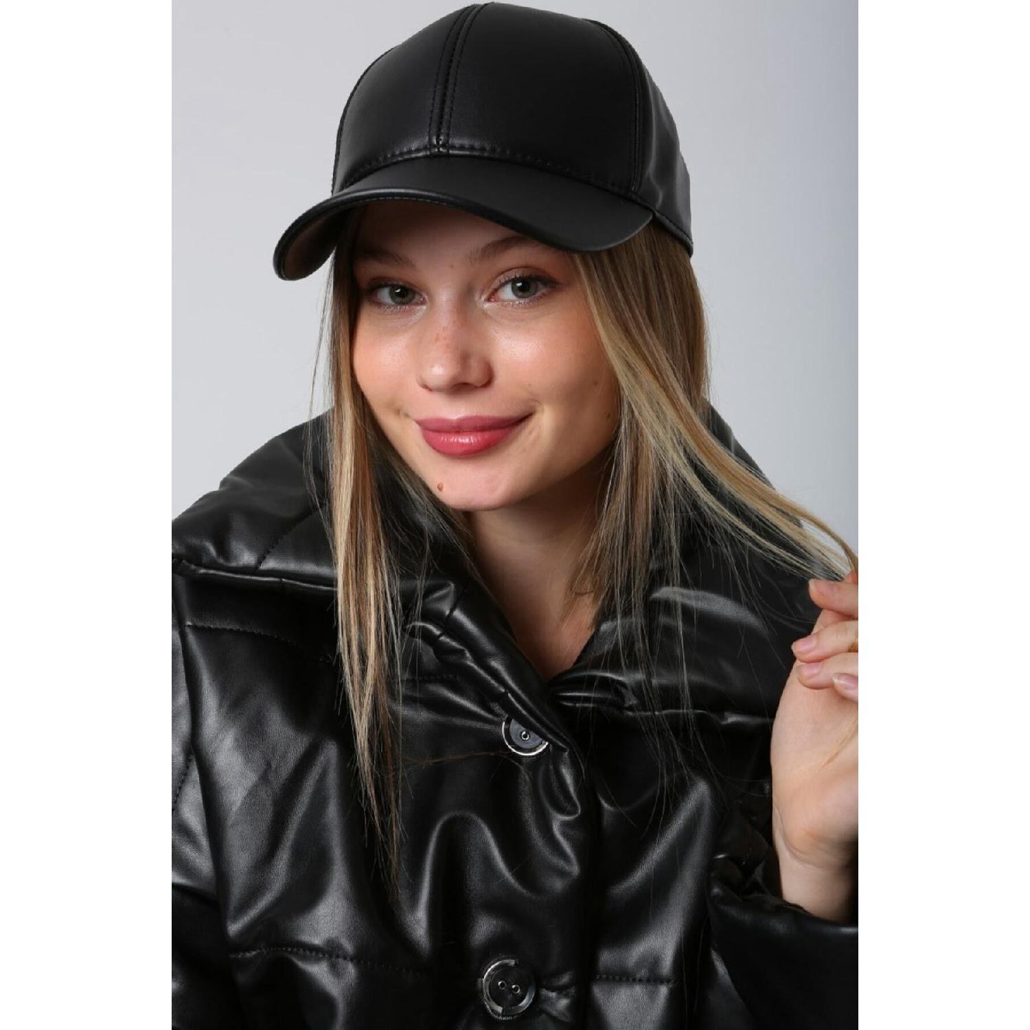 

Classic Black Colored Flat Brim Leather Baseball Hat - Simple Stylish Design Spk1104 Standart