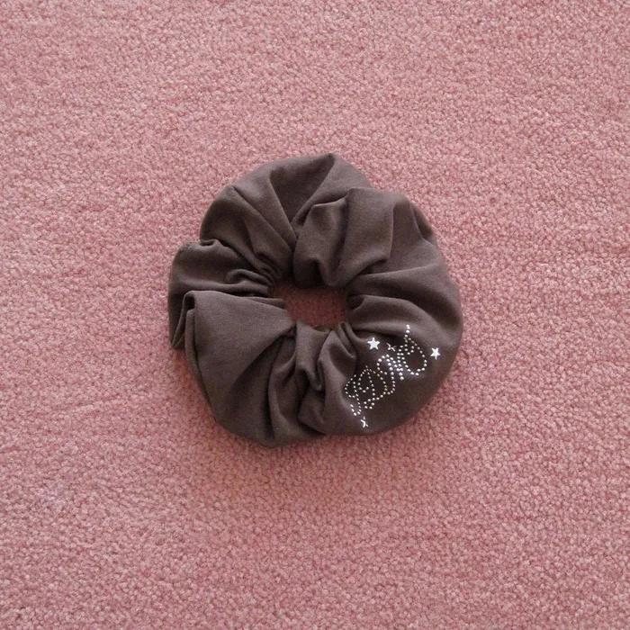 IDMT pop scrunchie (Brown)