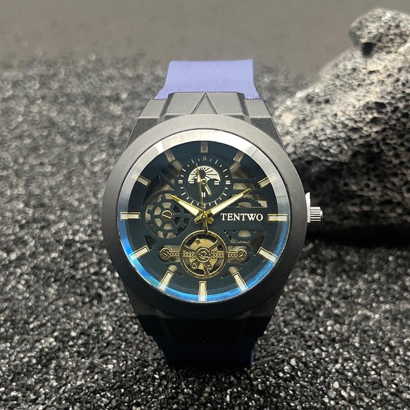 Men's Blue Light Silicone Strap Quartz Sports Watch in New Fashion Trend