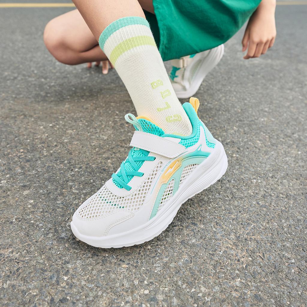 Hongxing Erke Whale Jump Synthetic Leather Fabric Mesh Velcro Non-Slip Wear-Resistant Breathable Low-Top Running Shoes Kids Sneaker 65125203113-001