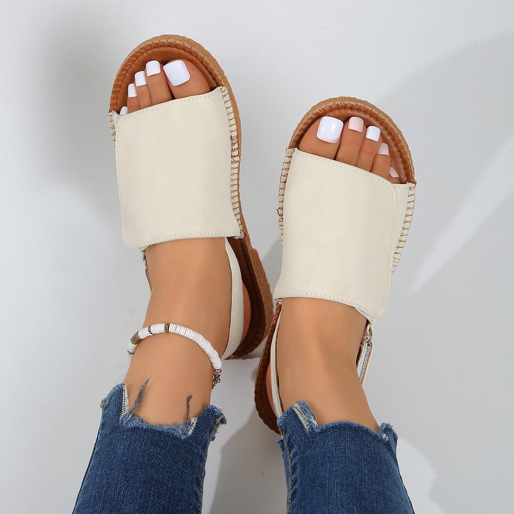 Summer Flat Outerwear Sandals, Lightweight and Comfortable Pointed-toe Beach Sandals for Women