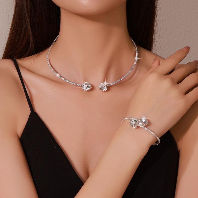 Shining Rhinestone Heart Collar Choker Necklace For Women Open Collar Necklace Torque Party Wedding Jewelry Gifts