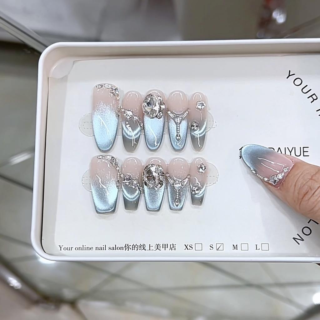 Hand-woven Armor Spring and Summer New Blue Sea Light Zircon Blue Cat Eye High-end Nail Art Patch