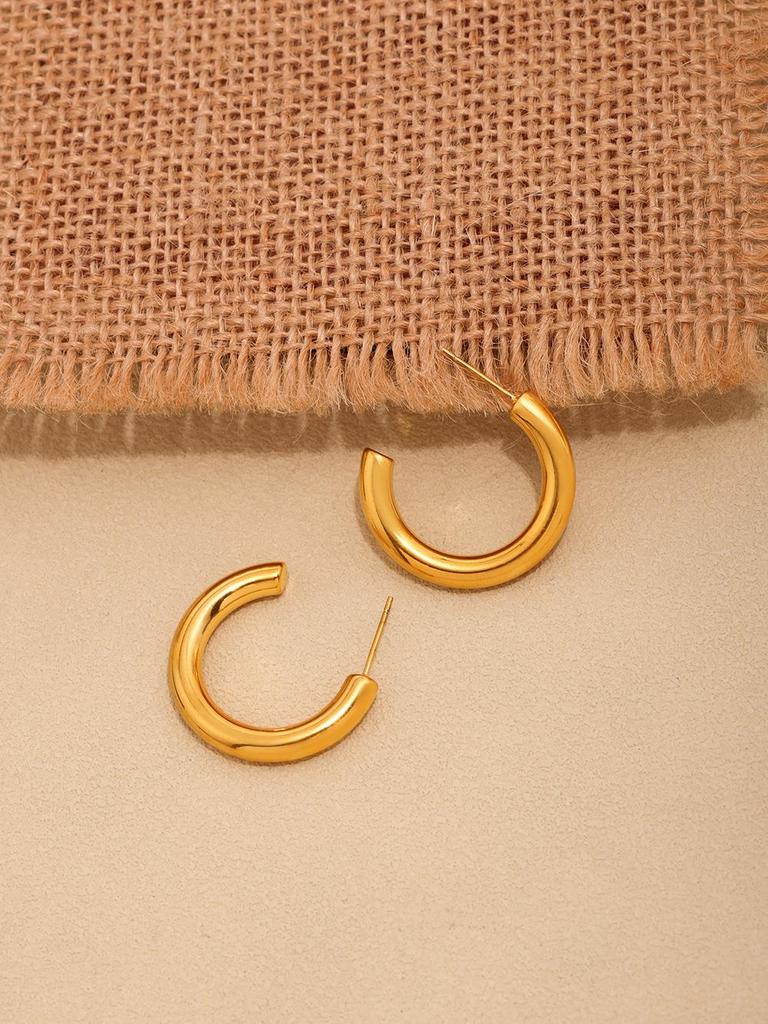 Qiong Yao Cross-border High-end Gold-plated Stainless Steel C-shaped Earrings - European & American Fashion Set with PVD Gold Color Retention.