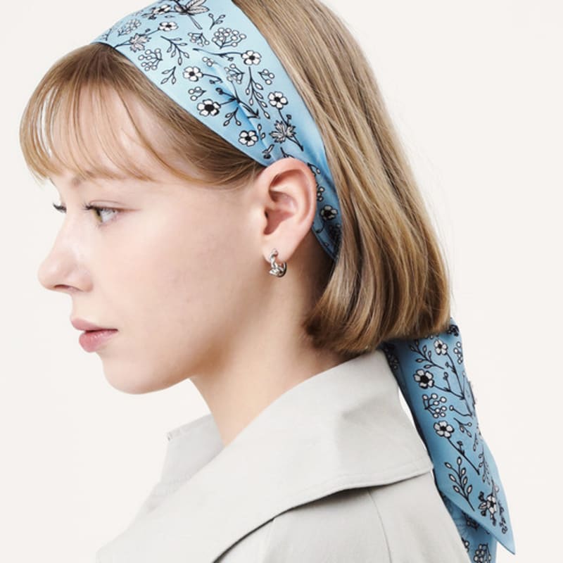 ONSZ ONSZ Blue Floral Twilly Scarf
