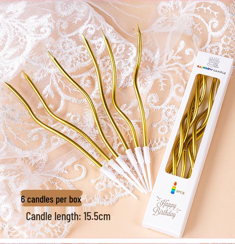 Retro Curve Candles: Colorful Birthday Cake Decoration with Creative Threaded Design