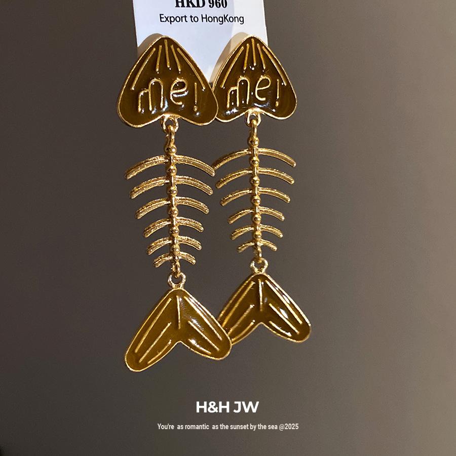 Silver needle retro fish bone pendant earrings European and American fashion court style temperament earrings light luxury high-end earrings women