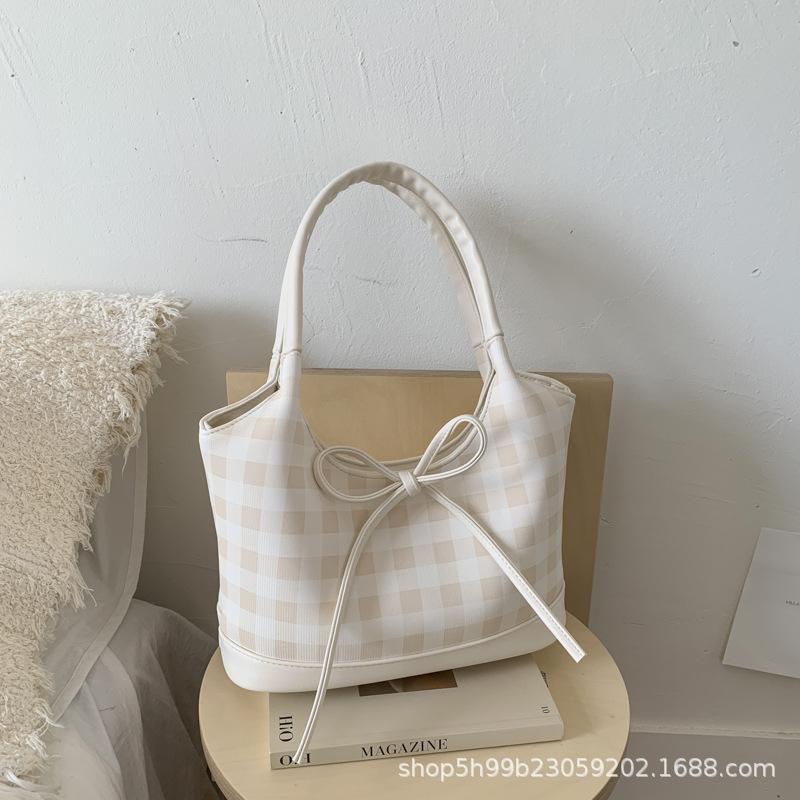 Summer underarm commuter big bag women's new fashion simple casual bag high value tote bag