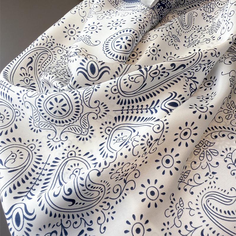 Bohemian Luxury Print Women Silk Scarf Fashion Bandana Small Neckties Hairbands Foulard Shawl 70cm Square Scarves