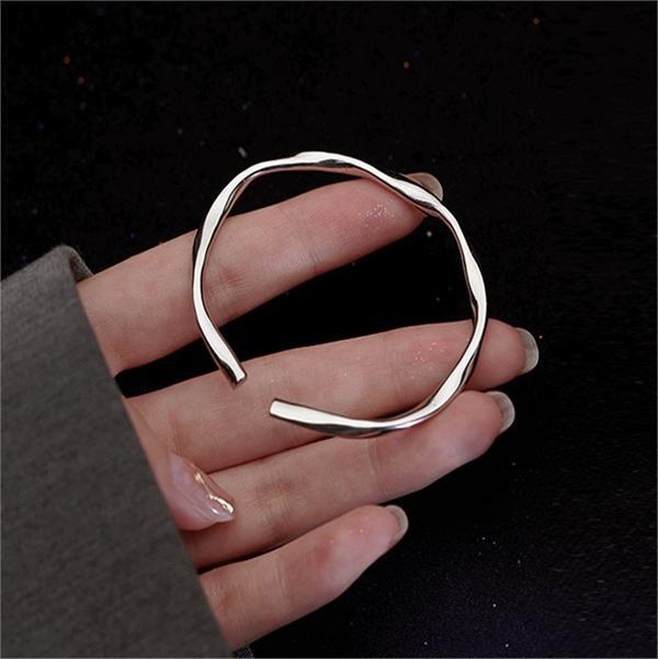 

Модный браслет Мёбиуса: Стильный европейский и американский дизайн для женщин и лучших подруг