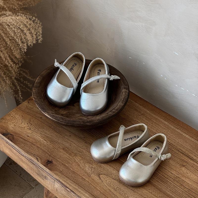 Korean Version of Girls' Leather Shoes Spring and Autumn New Children's Shallow Mouth Single Shoes Foreign Style Little Girl Princess Shoes Girl Bab