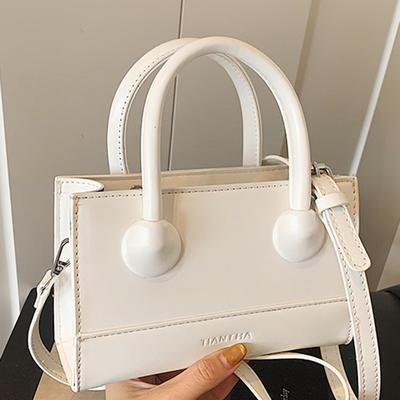 2025 New Fashion Handheld Women's Bag Foreign Style Elegant Niche Simple Daily Commuter Shoulder Crossbody Bag