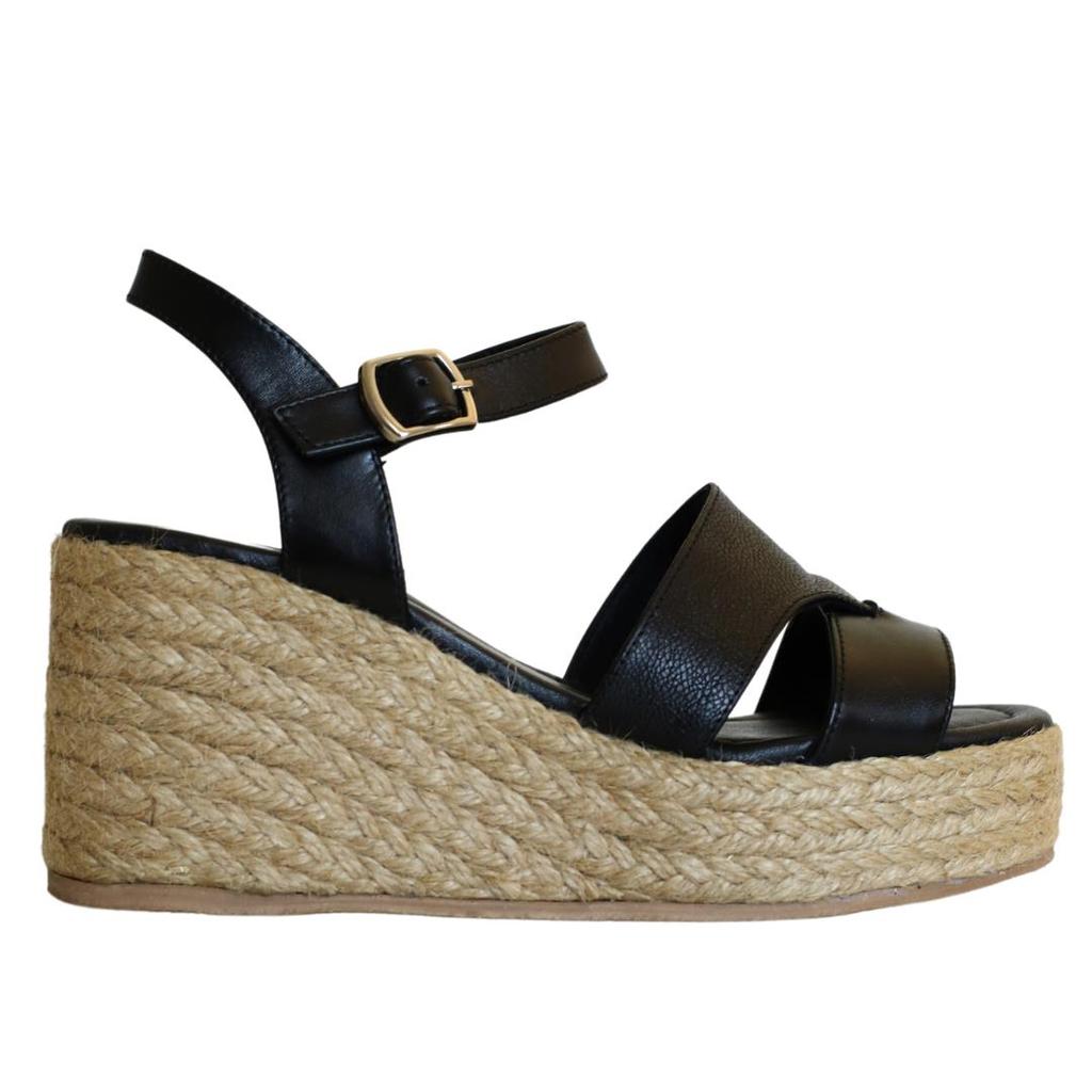 Colecții de vară de sandale din piele naturală pentru femei