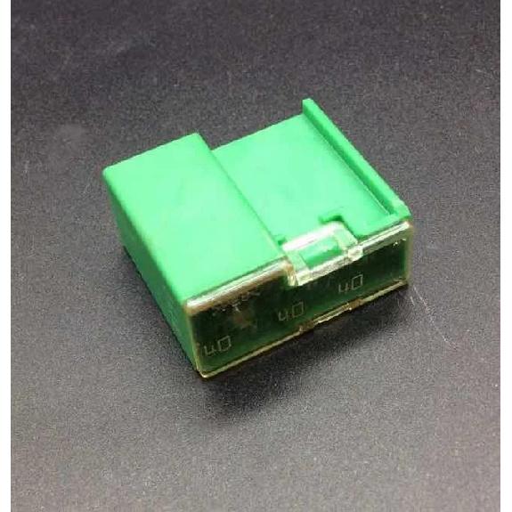 1pc used for Nissan Teana Sylphy Livina Toyota Prado Venucia triple fuse 30A 40A 60A