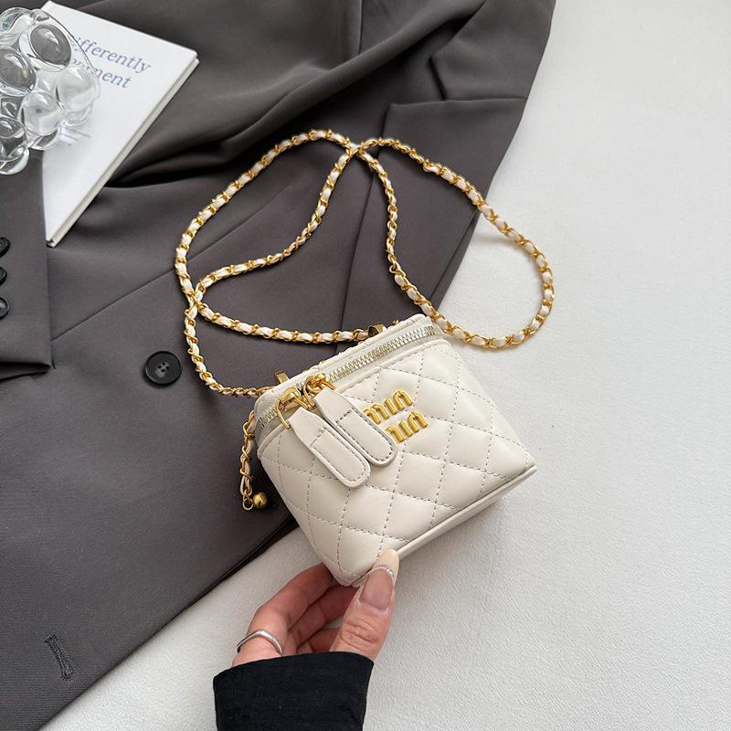 Štýlová mini taška cez rameno: Voňavá Štýlová Crossbody taška s retiazkou