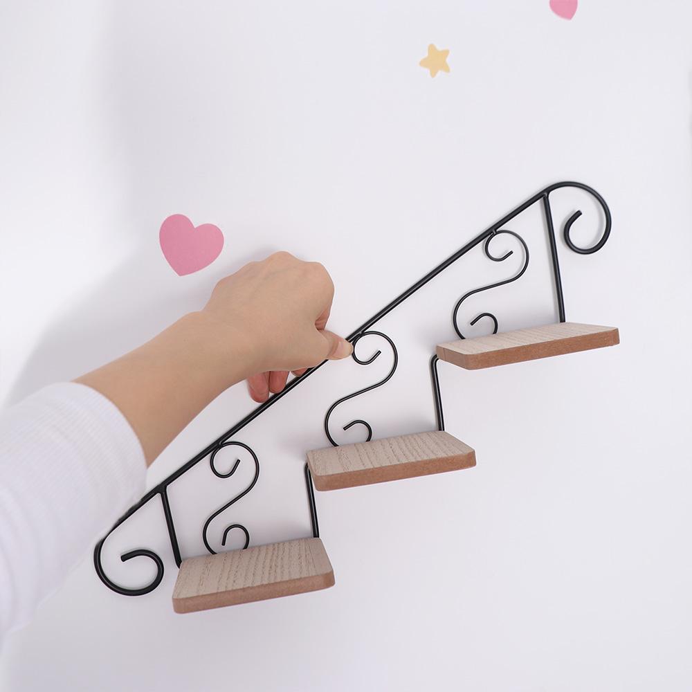 מדף תצוגה קיר בצורת מדרגות אמנות ברזל תלייה על הקיר עציץ מעמד פרחים תלוי על הקיר בית קפה