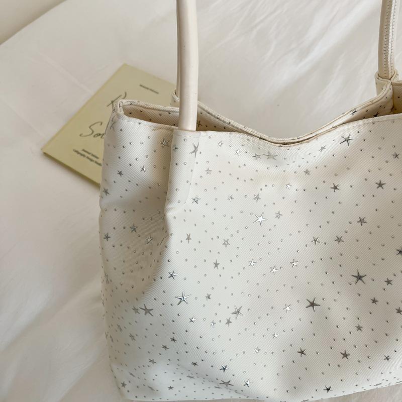Trendy Large Capacity Tote Bag for Women - Stylish and Durable Shoulder Bag for Students and Commuters