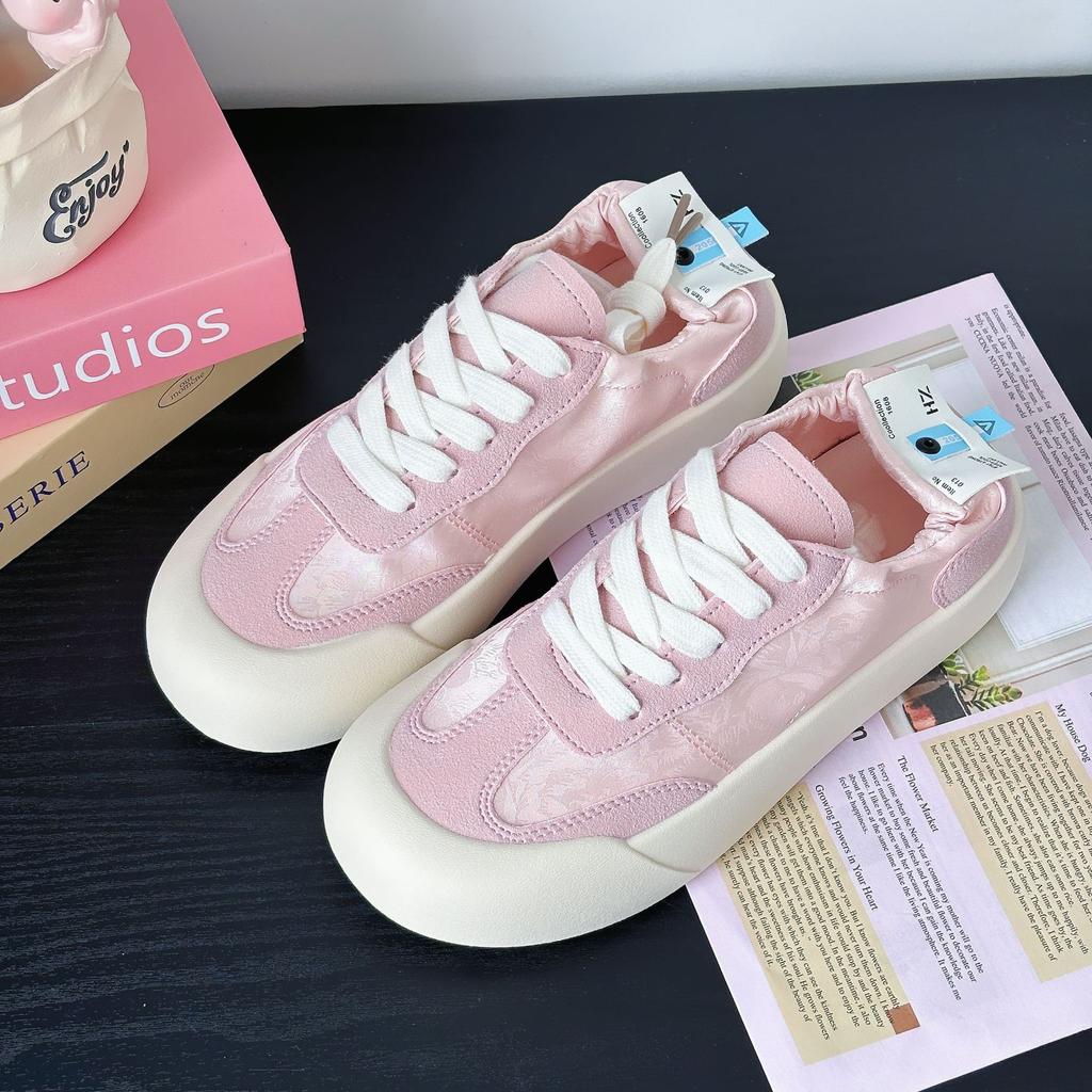 Board Shoes Women's Summer New Lightweight Thin Breathable Student Versatile Fashion Casual Sports Shoes