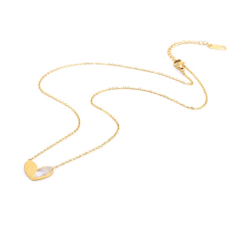 Titanium Steel Heart Pendant Necklace for Women – Stainless Steel Clavicle Chain Jewelry Gift