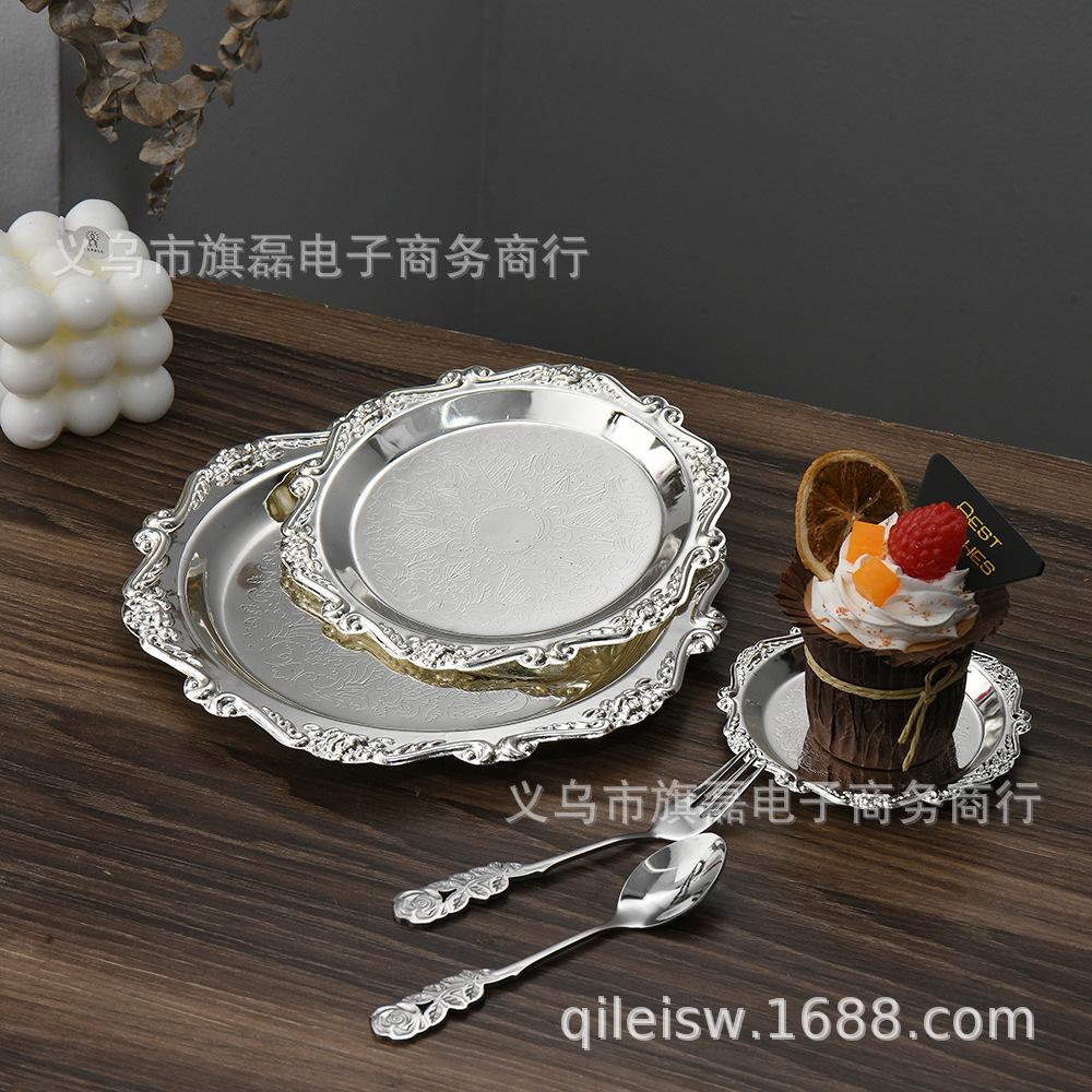 European Retro Metal Carved Coaster: Small Plate for Tea, Dessert, Aromatherapy, Candle, Jewelry Storage