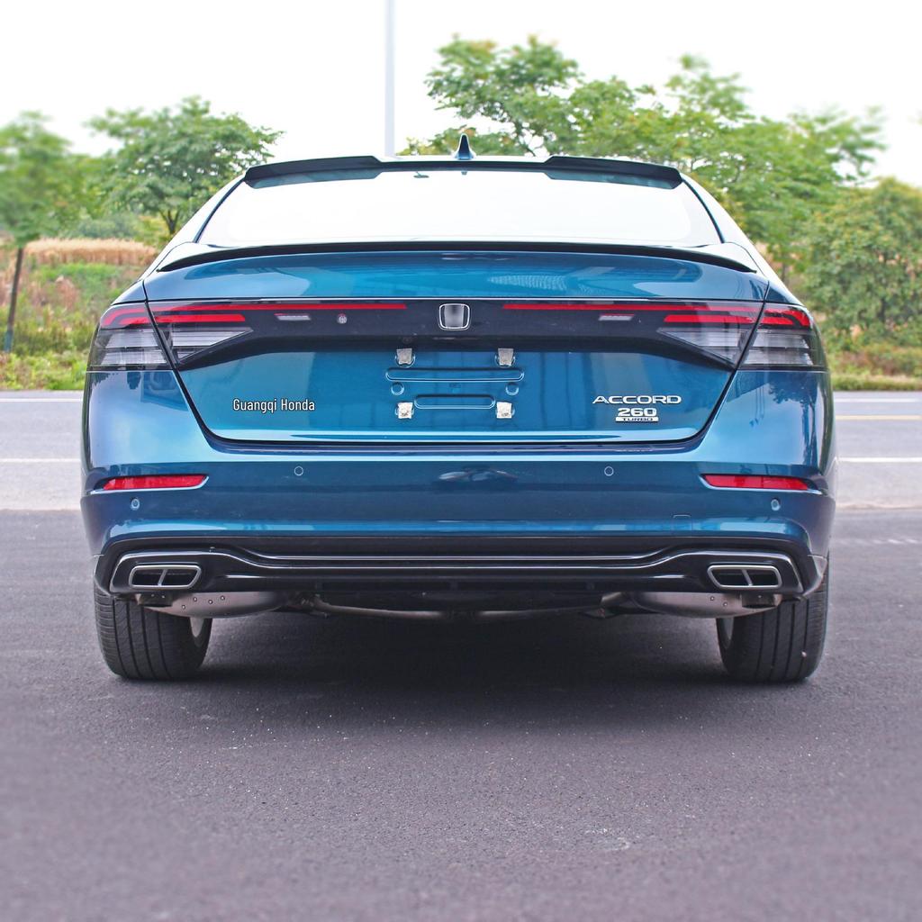 Compatible with 2023 11th Gen Accord: upgraded with roof spoiler, front lip, side skirts, louvers, and rear spoiler.