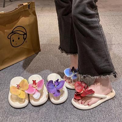 Fashion Luxury Women's Barbie Phalaenopsis Herringbone Slippers 2024 New External Wear Thick Sole Summer Beach High End Cool Slippers