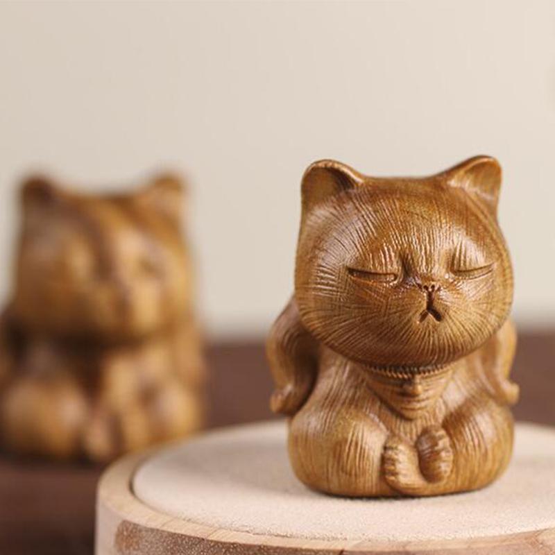 Handmade Wood Carving Cute Little Cat Ornaments Sandalwood Arrogant Cat Figurine Sculpture Wood Decor Desktop Crafts Gifts