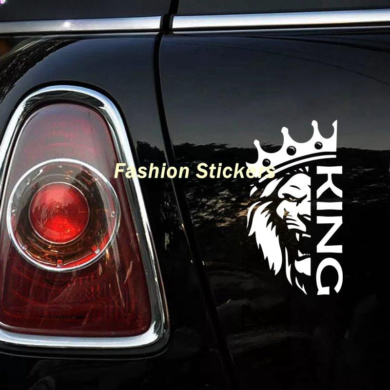 Naklejki Lew z Koroną Król Vinyl Decal Naklejka samochodowa Wodoodporne dekoracje samochodowe na karoserii samochodu Zderzak Tylna szyba Laptop