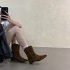 Retro spetsiga western cowboy pile boots 20025 höst och vinter nya Martin boots mångsidiga tunna stövlar