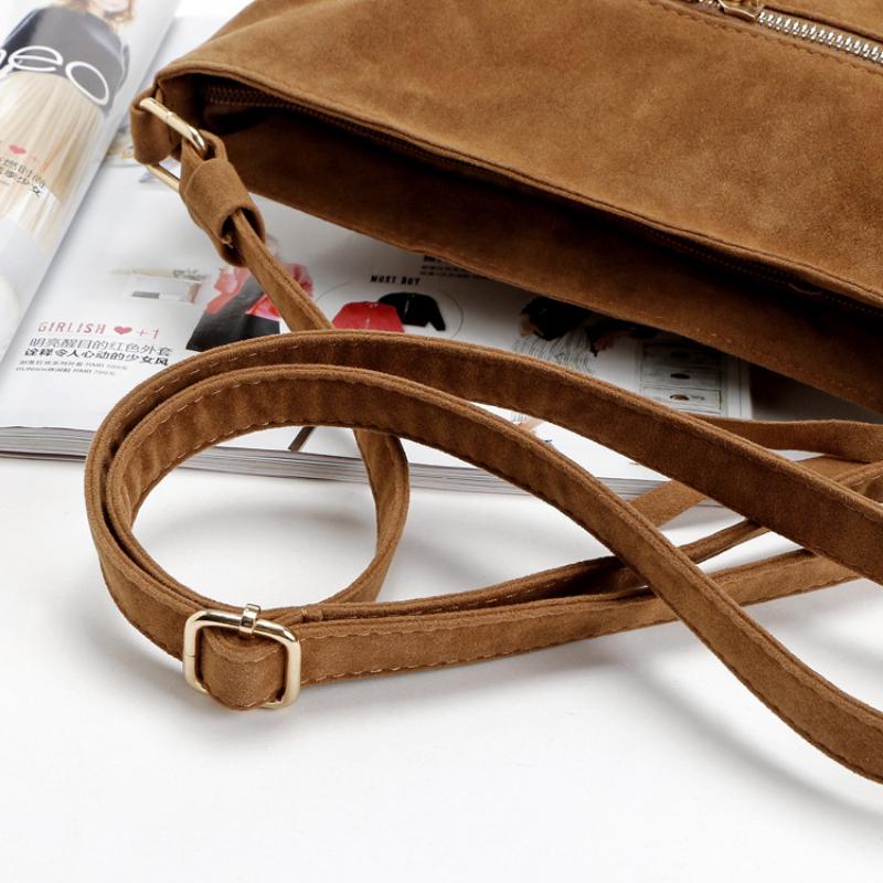 Autumn Winter New Women's Messenger Bags European American Retro Willow Nails Fashion Fringed Crossbody Bag High Quality Velvet Versatile Shoulder Bag