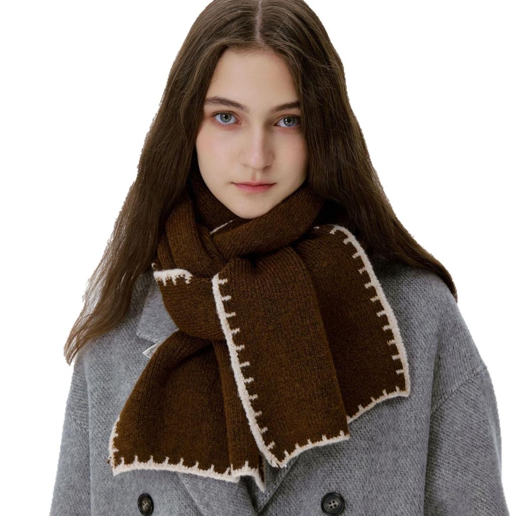Japanese and Korean Atmosphere Versatile Knitted Scarf Women's Autumn and Winter Edge Lock Design Warm Neck Protection Trend Scarf Soft Shawl