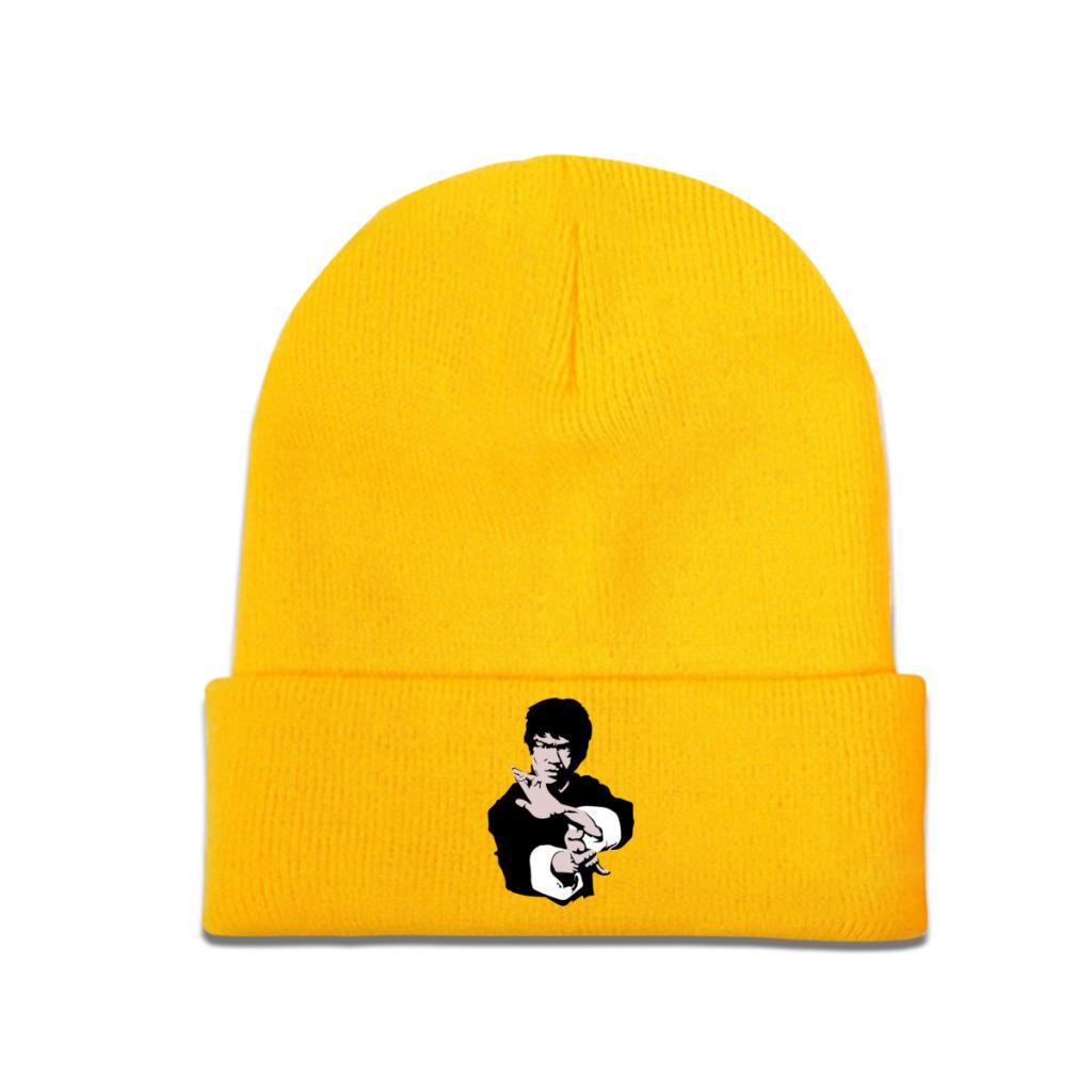 Bruce Lee auf seinem berühmten Kung-Fu Strickmütze Mützen Wintermützen Warme Unisex-Hip-Hop-Dragon-Film-China-Kappen für Unisex-Frauengeschenke