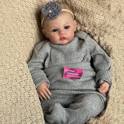 Poppen en knuffels – Poppen